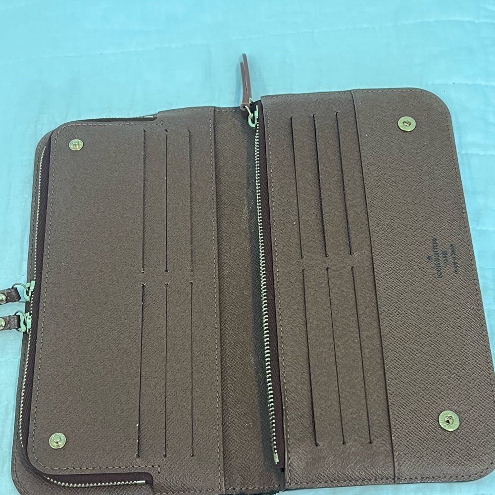 Authentic Louis Vuitton Monogram LV Insolite Long Wallet - Picture 2 of 7